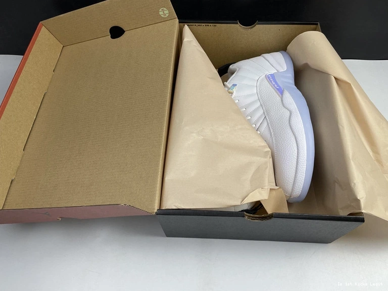 DB0733-190 Low (2021) - Easter 12 Jordan Retro 0403